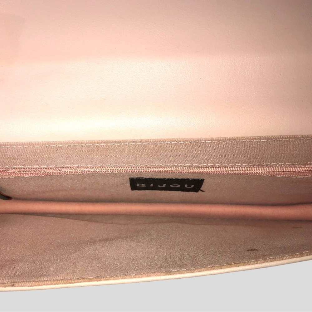 Customized Bijou Pink Handbag ~ Faux Leather ~ Chain Handle Accent ~ Flo… - Picture 5 of 8